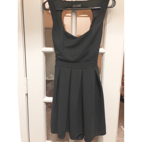 Black Party Dress | Back Cutout | Sz. Small - Picture 1 of 2